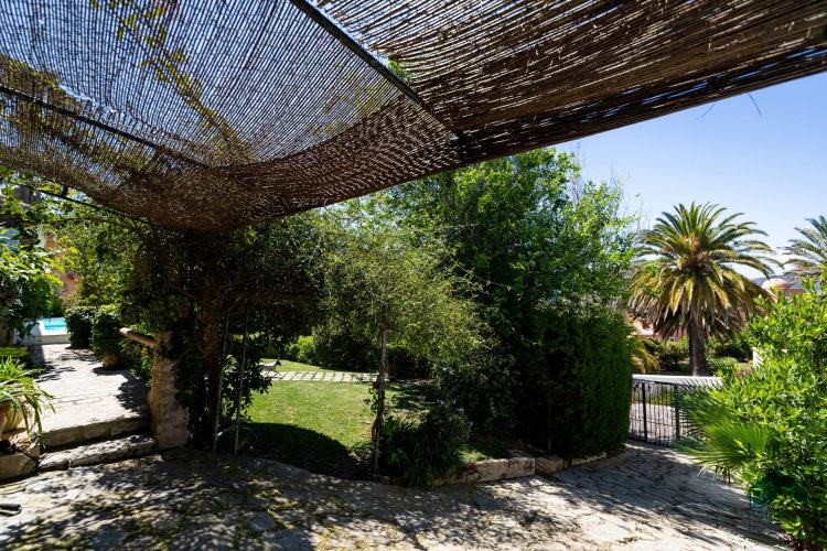 ROMAN VILLA